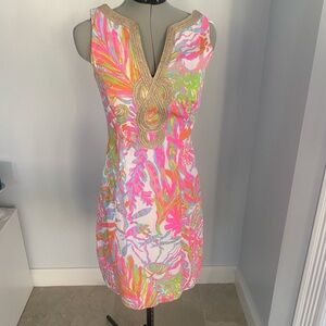 Lilly Pulitzer Janice Dress Scuba to Cuba Gold Embroidered V Neck NWOT SIZE 00